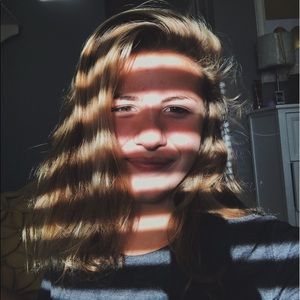 Meet your Posher, Elizabeth